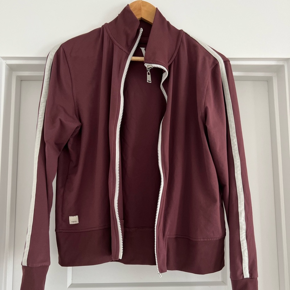 Vuori sweater jacket zip up size M